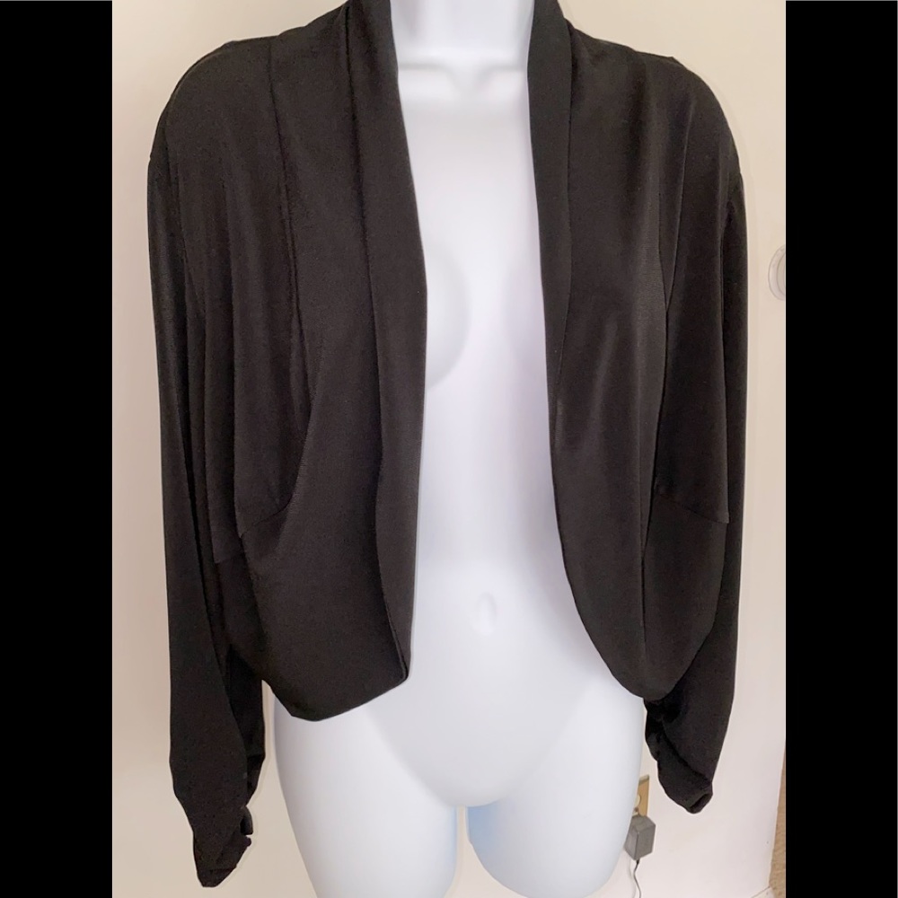 NWOT, Dress Barn Women Collection Black Top 14/16